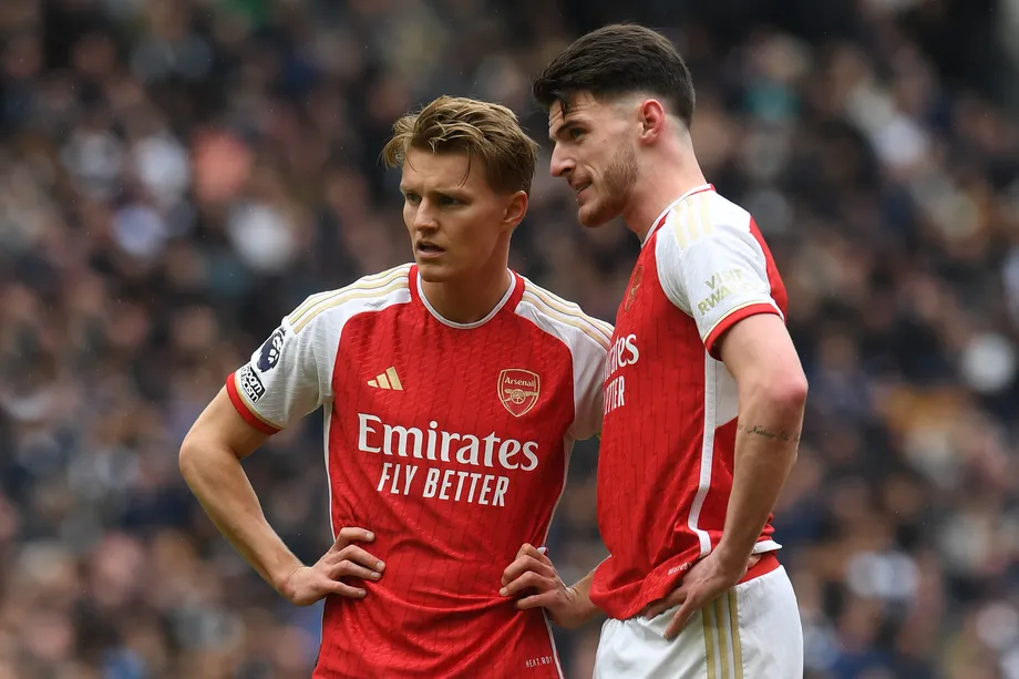 Arsenal FC midfielders