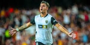 H. Duro - Valencia CF striker