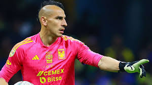 Nahuel Guzman Tigres UANL goalkeeper