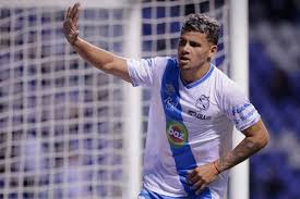 Maximiliano Araújo Club Puebla defender