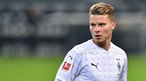 N. Elvedi - Borussia Monchengladbach defender