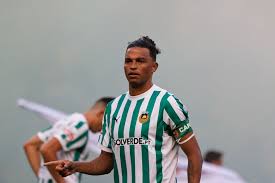 Aderllan Santos - Rio Ave FC defender